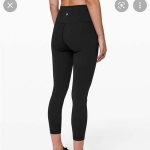 Wunder under luxtreme high rise 25”